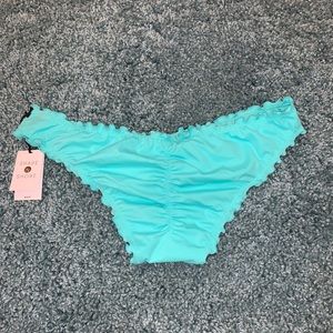 NWT ruffle bikini bottoms